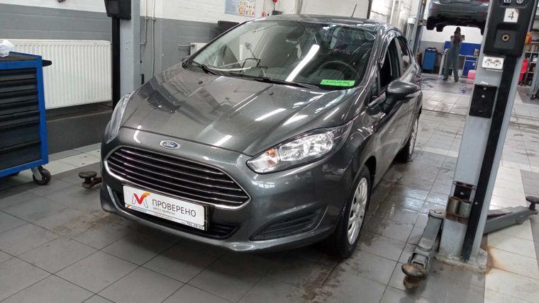 Ford Fiesta 2018 года, 120 244 км - вид 1