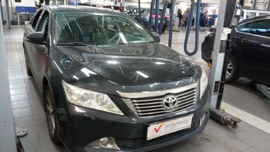 Toyota Camry 2014 года, 200 393 км - вид 2