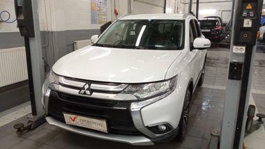 Mitsubishi Outlander 2017 года, 164 180 км - вид 1