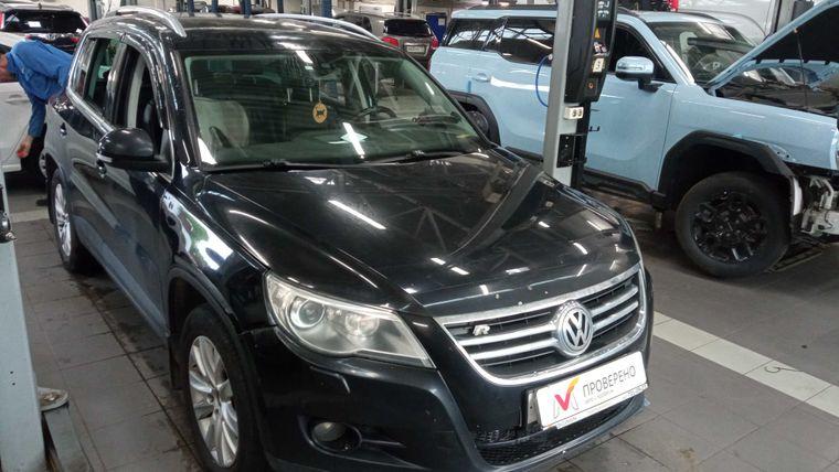 Volkswagen Tiguan,  - вид 1