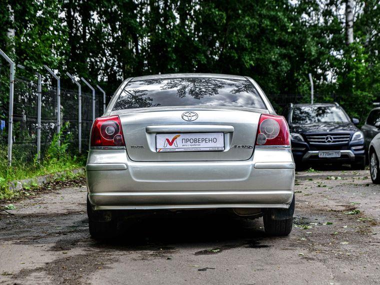 Toyota Avensis,  - вид 3