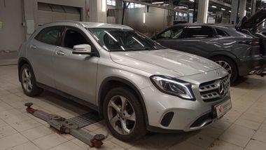 Mercedes-Benz GLA-класс 2018 года, 86 001 км - вид 2