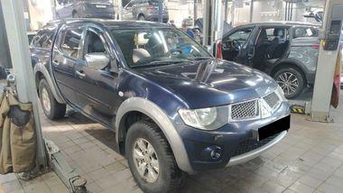 Mitsubishi L200 2012 года, 248 941 км - вид 2