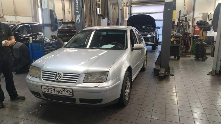 Volkswagen Bora 2000 года, 288 634 км - вид 1
