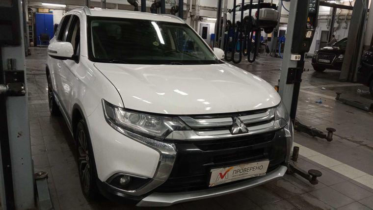 Mitsubishi Outlander,  - вид 1