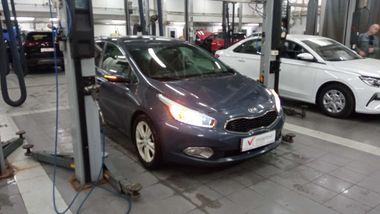 KIA Ceed 2012 года, 164 991 км - вид 2