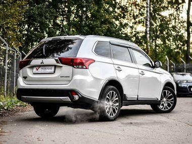 Mitsubishi Outlander 2015 года, 298 000 км - вид 2