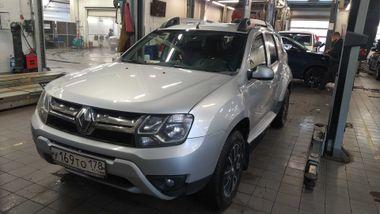 Renault Duster 2017 года, 209 800 км - вид 1