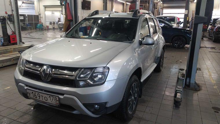 Renault Duster 2017 года, 209 800 км - вид 2