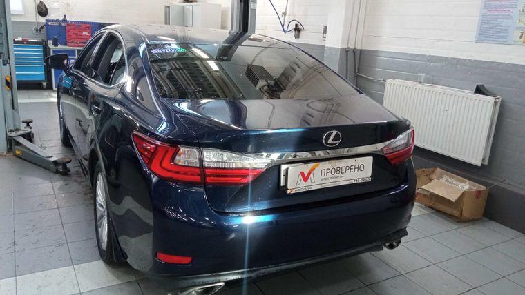Lexus ES,  - вид 3