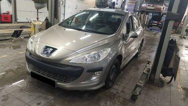 Peugeot 308 2010 года, 185 000 км - вид 1
