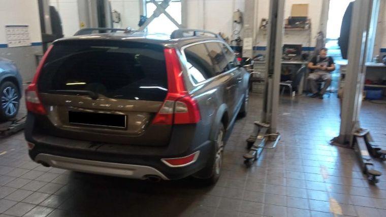 Volvo XC70,  - вид 2