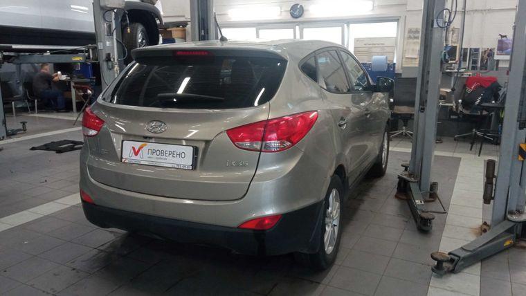 Hyundai ix35, 2010 - вид 2