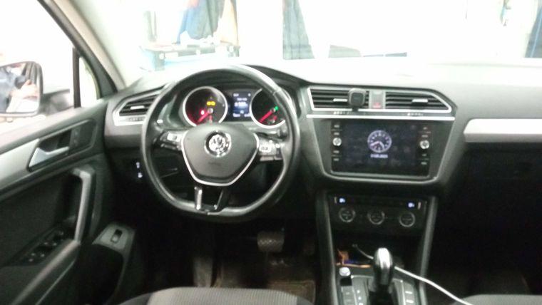 Volkswagen Tiguan, 2020 - вид 4