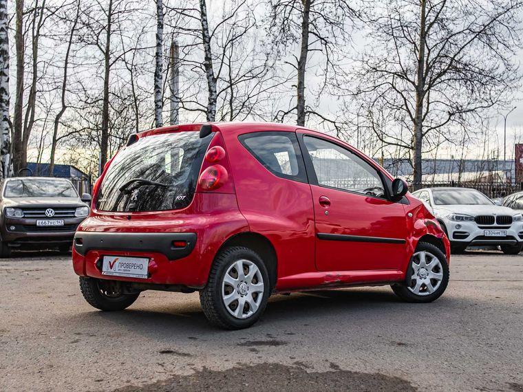 Peugeot 107 2011 года, 197 978 км - вид 2