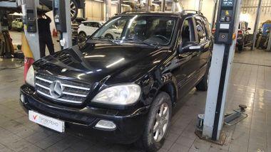 Mercedes-Benz M-класс 2001 года, 440 445 км - вид 1