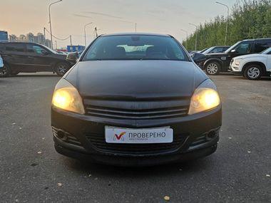 Opel Astra GTC 2010 года, 237 118 км - вид 2