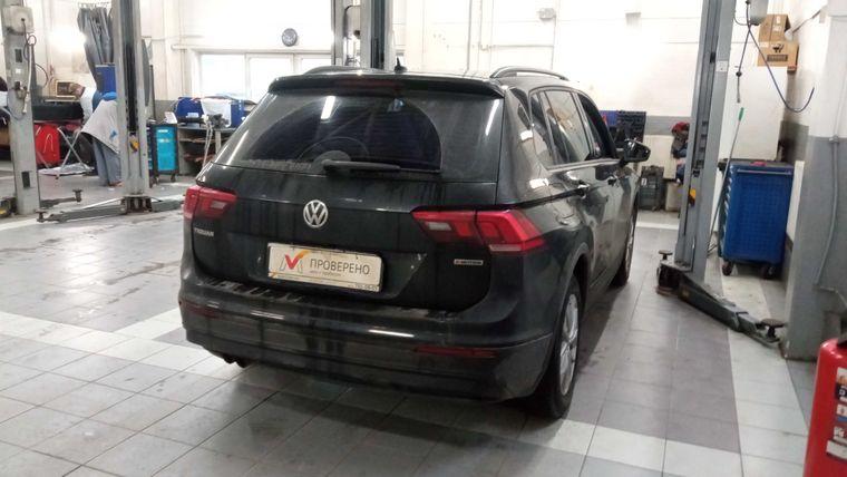 Volkswagen Tiguan,  - вид 2