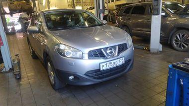 Nissan Qashqai 2013 года, 171 822 км - вид 2