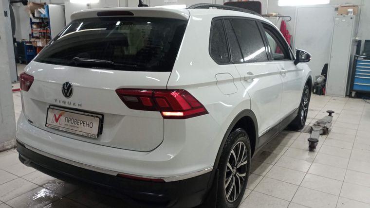 Volkswagen Tiguan,  - вид 2