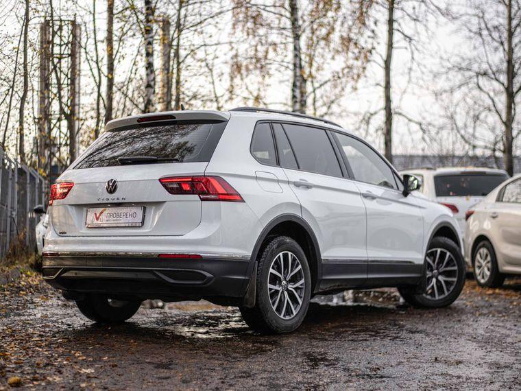 Volkswagen Tiguan,  - вид 1