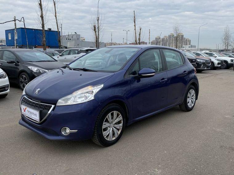Peugeot 208, 2013