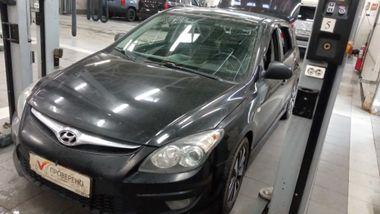 Hyundai i30 2011 года, 318 187 км - вид 1