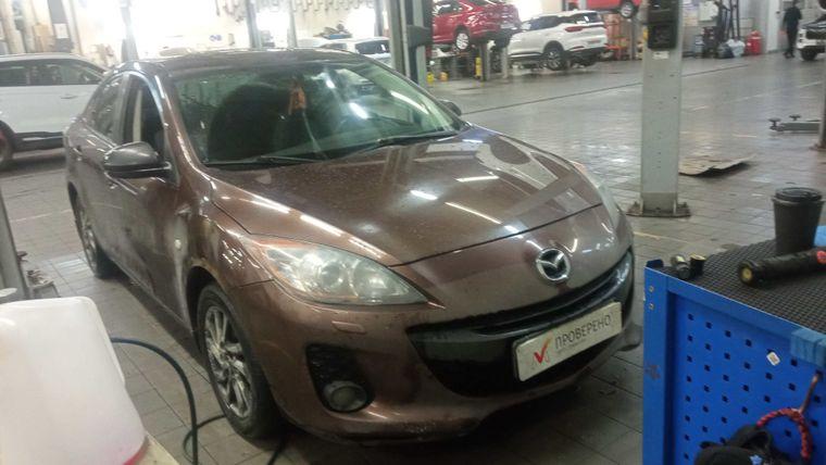 Mazda 3,  - вид 1