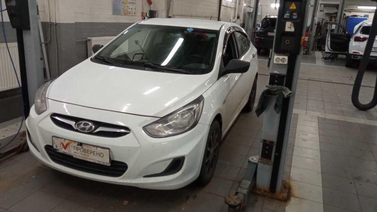 Hyundai Solaris 2014 года, 323 559 км - вид 1