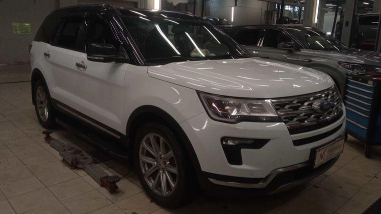 Ford Explorer,  - вид 1