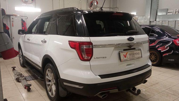 Ford Explorer,  - вид 3