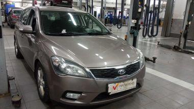 Kia Ceed 2011 года, 163 880 км - вид 2