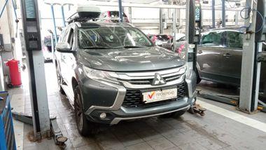 Mitsubishi Pajero Sport 2019 года, 192 632 км - вид 2