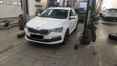 Skoda Rapid 2020 года, 47 000 км - вид 1