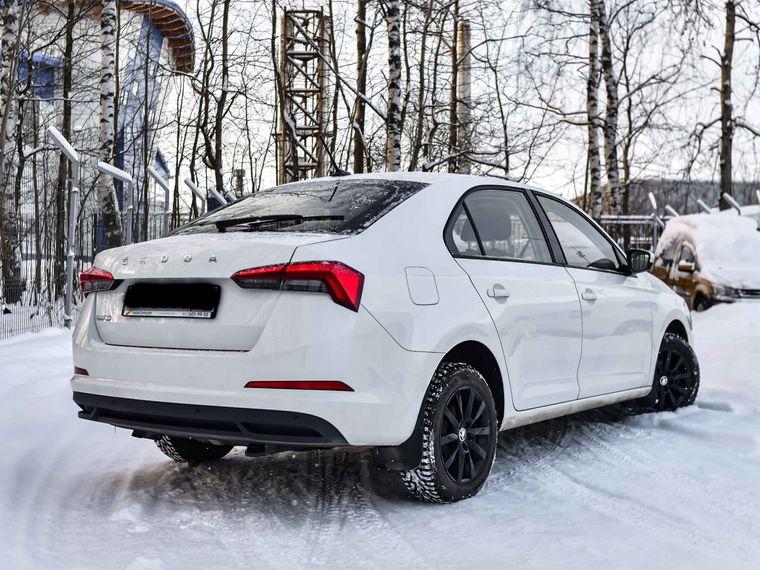 Skoda Rapid 2020 года, 47 000 км - вид 2