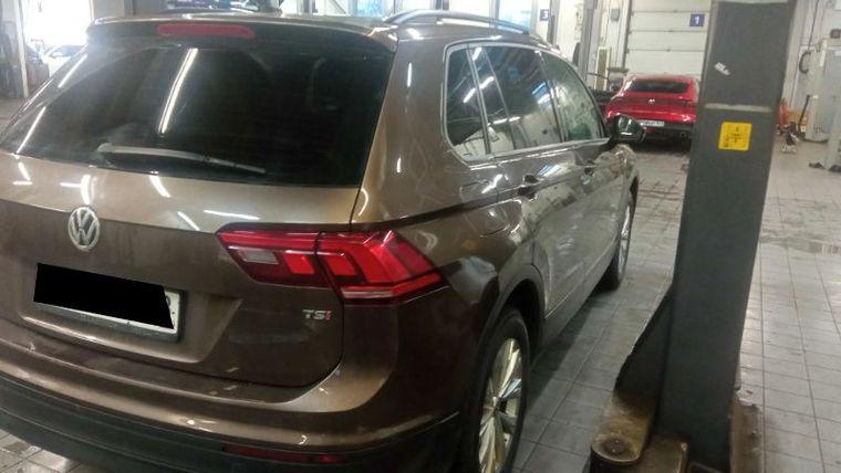 Volkswagen Tiguan,  - вид 2