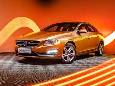 Volvo S60 2014 года, 149 130 км - вид 1