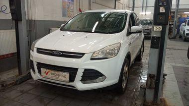 Ford Kuga 2014 года, 151 055 км - вид 1