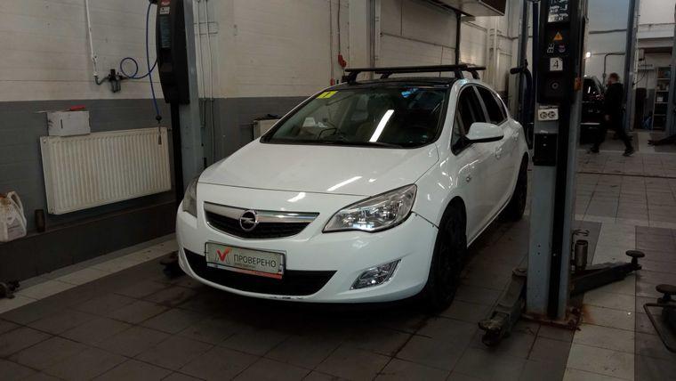 Opel Astra 2012 года, 143 308 км - вид 1