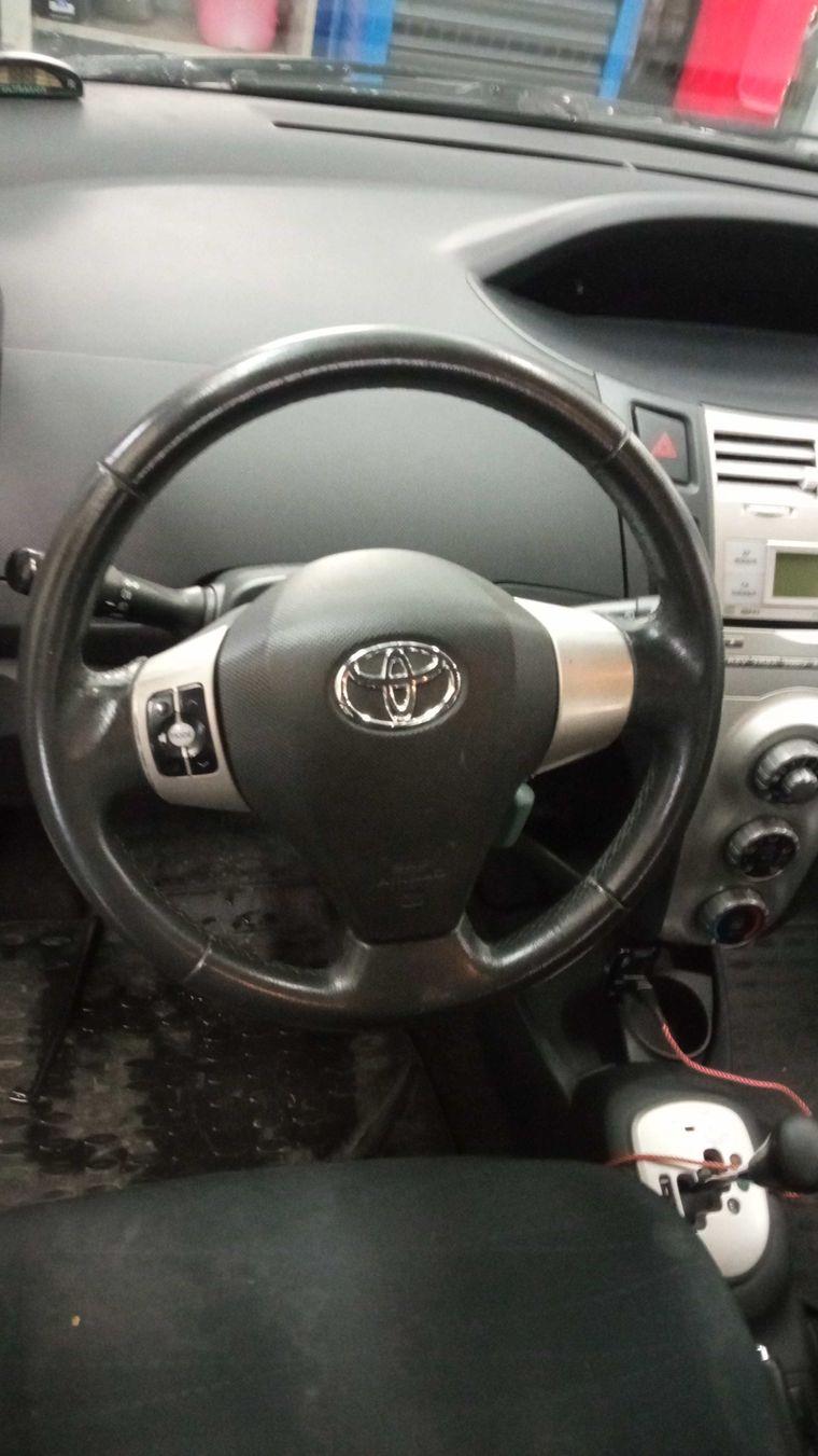 Toyota Yaris, 2008 - вид 4