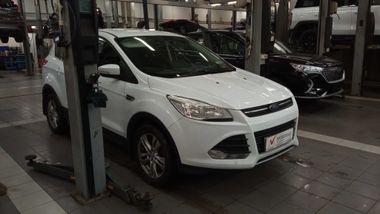 Ford Kuga 2016 года, 128 571 км - вид 2