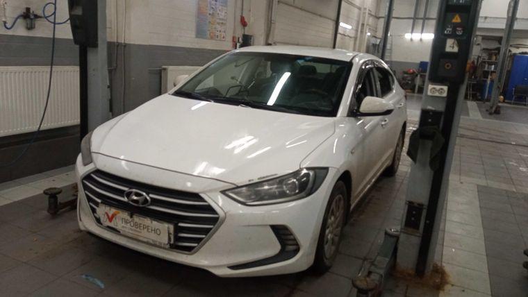 Hyundai Elantra 2016 года, 199 376 км - вид 1