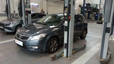 Kia Ceed 2010 года, 198 000 км - вид 1