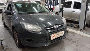 Ford Focus 2012 года, 150 316 км - вид 2