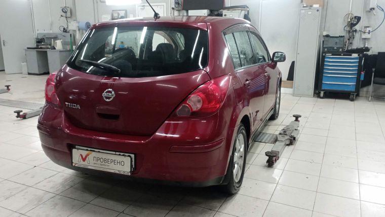 Nissan Tiida,  - вид 2