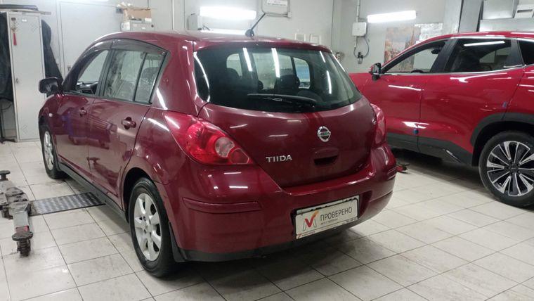 Nissan Tiida,  - вид 3