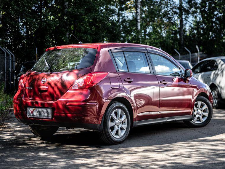 Nissan Tiida,  - вид 1