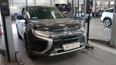 Mitsubishi Outlander 2021 года, 71 082 км - вид 2