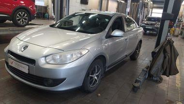 Renault Fluence 2010 года, 169 799 км - вид 1
