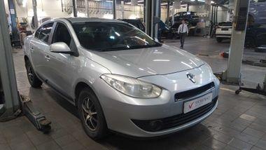 Renault Fluence 2010 года, 169 799 км - вид 2